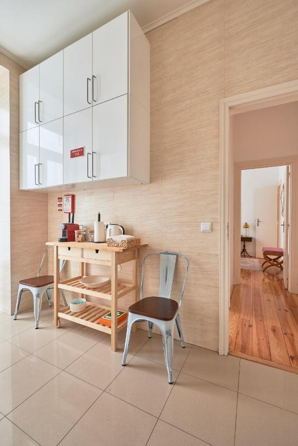 Spacious In The Perfect Location, By Timecooler Appartement