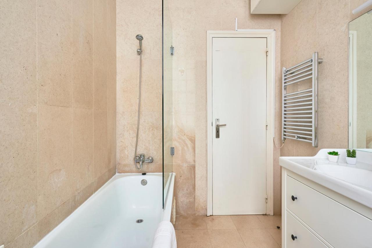 Spacious In The Perfect Location, By Timecooler Appartement *